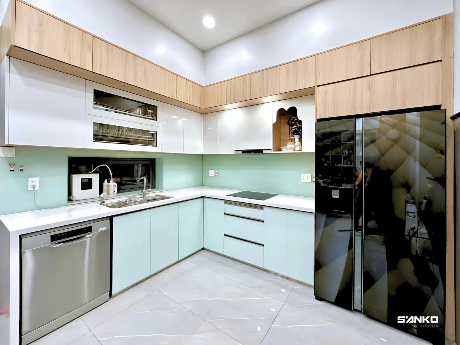 Công trình Tủ bếp inox cánh kính chữ L – Chị Ngân (Gò Vấp)