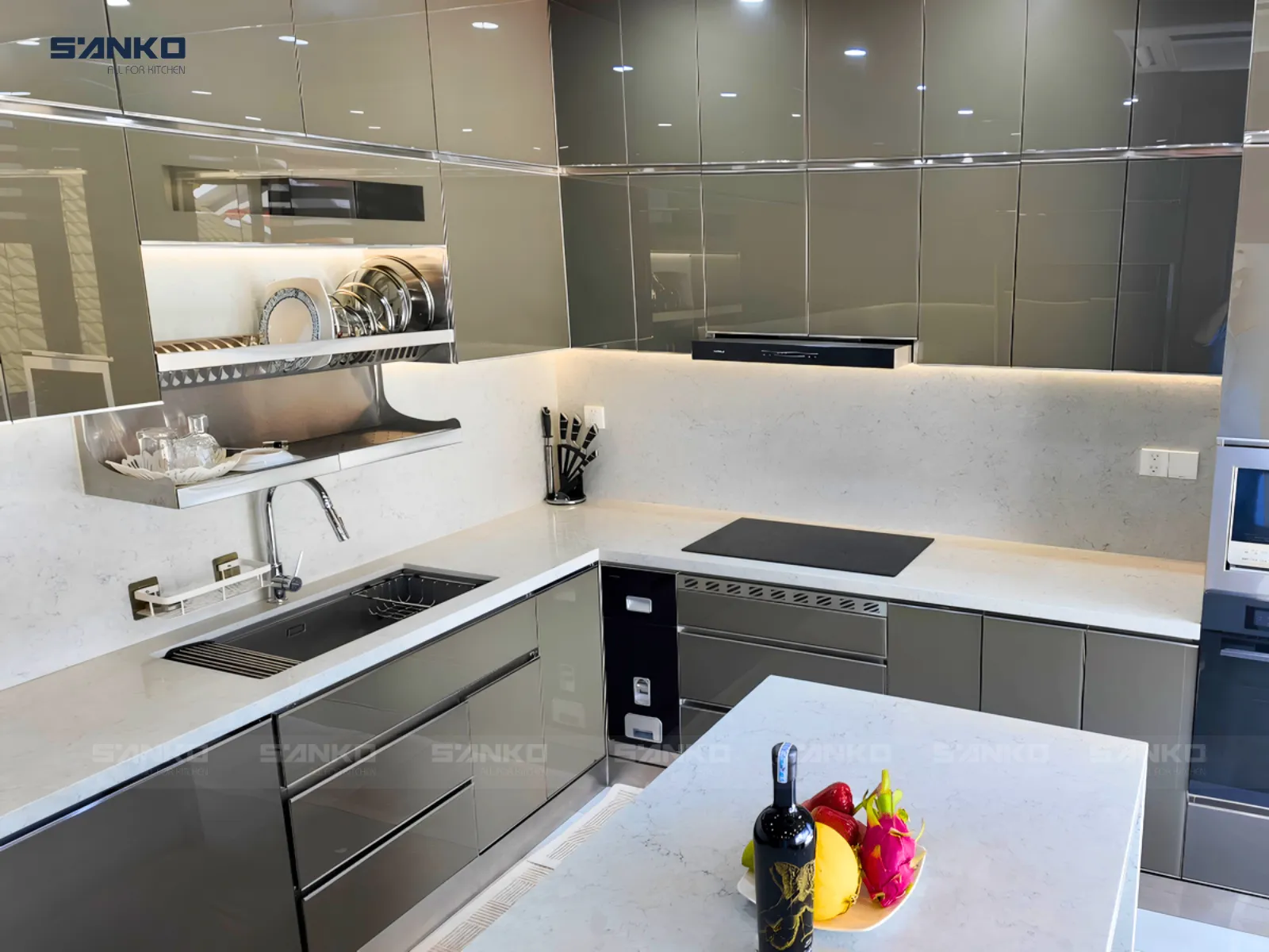 Công trình Tủ bếp inox hệ module cánh kính chữ U có đảo – Anh Quý (Khu biệt thự Khang Điền)