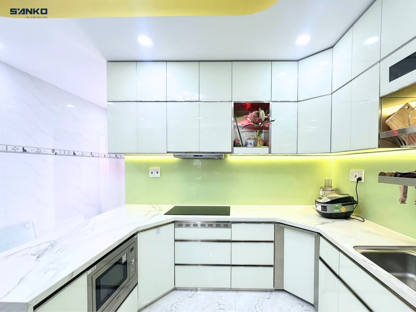 Giá tủ bếp inox cánh kính cường lực 