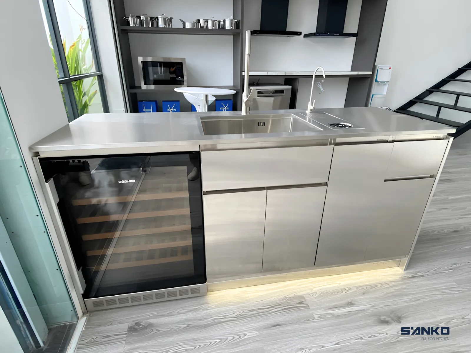 Nhà máy thi công tủ bếp inox Bình Dương