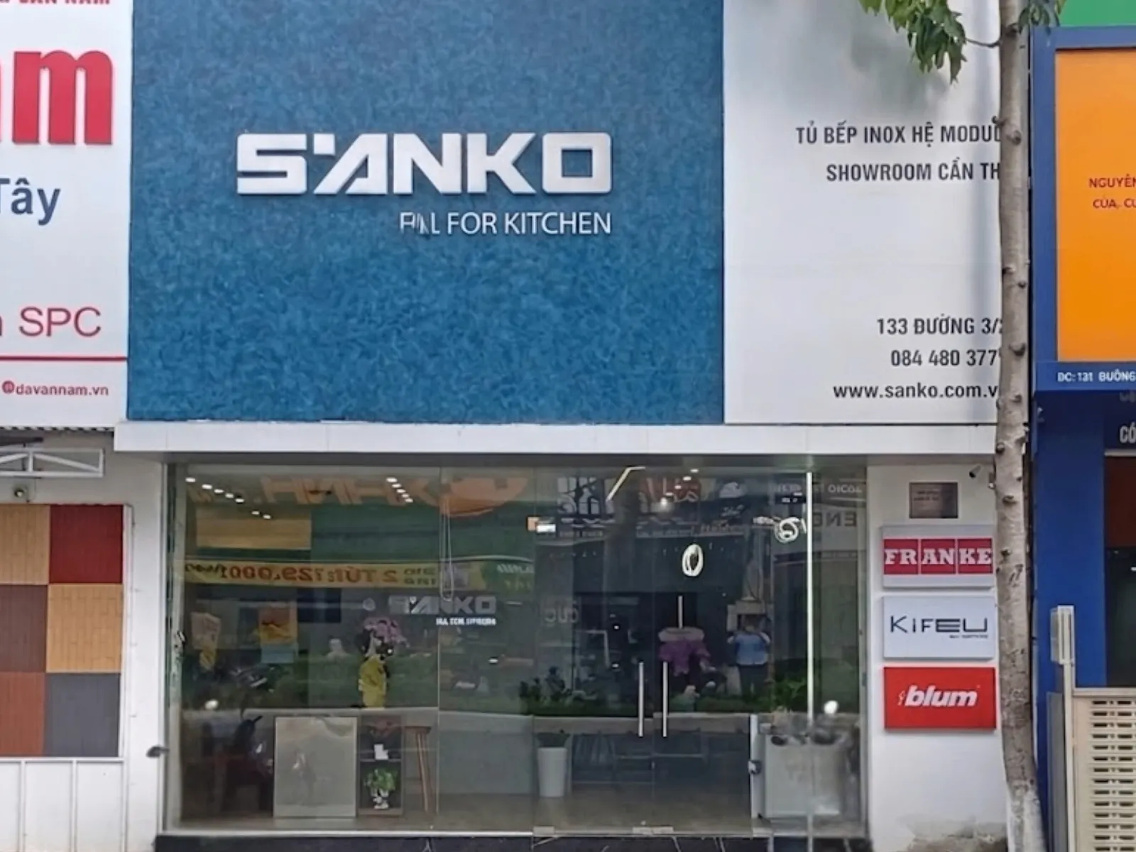 Showroom tủ bếp inox Cần Thơ