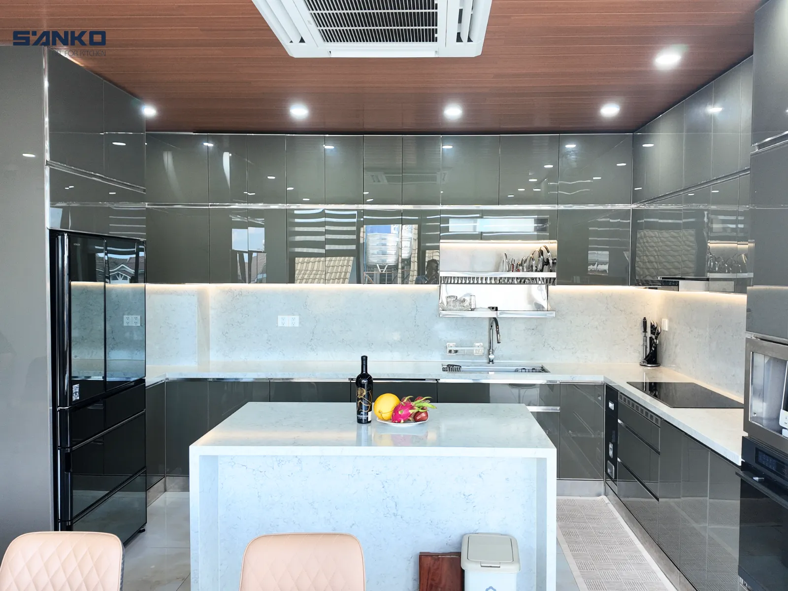 tủ bếp inox có hợp phong thủy không